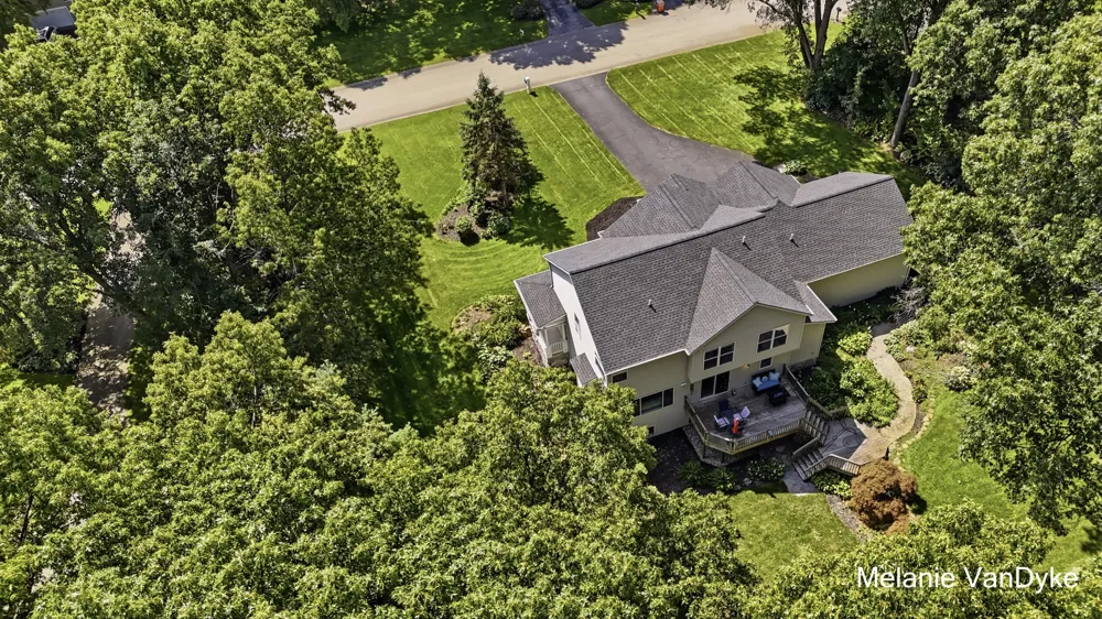 5133 Brownstone Drive NE Cannon Township, MI 49341