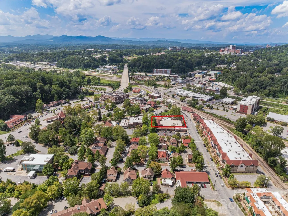 10 Biltmore Plaza Asheville, NC 28803