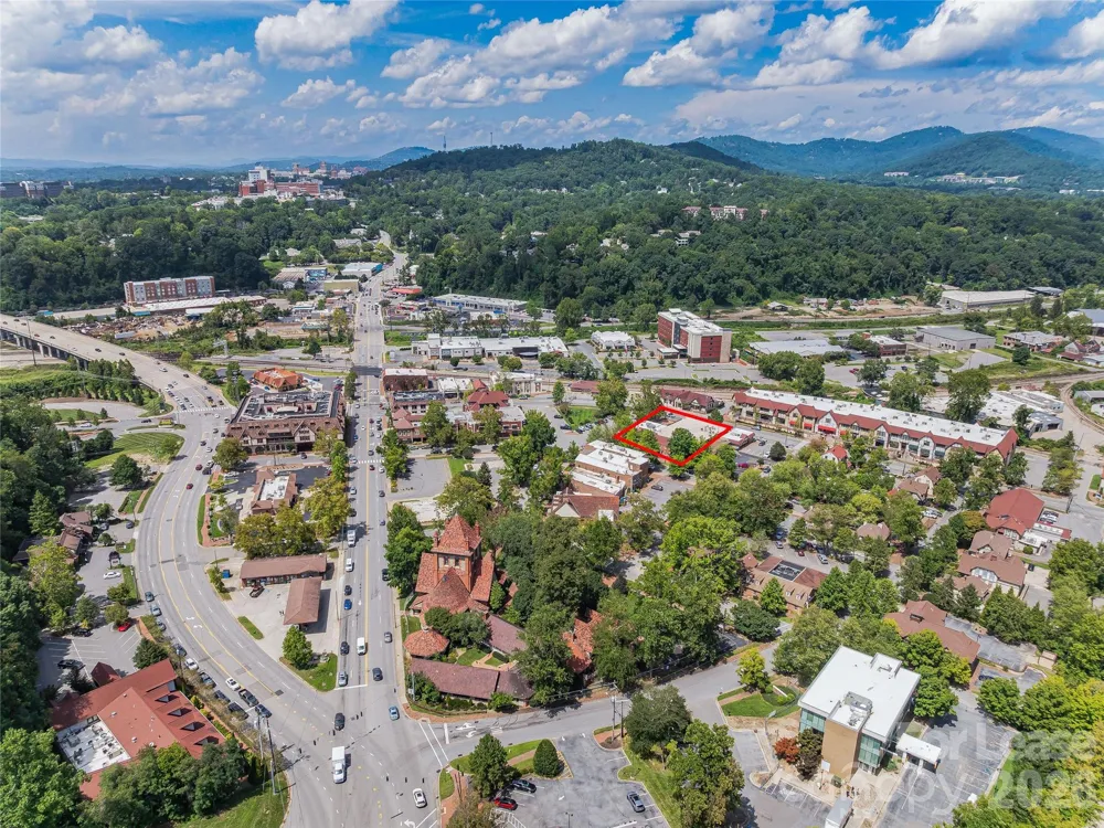 10 Biltmore Plaza Asheville, NC 28803
