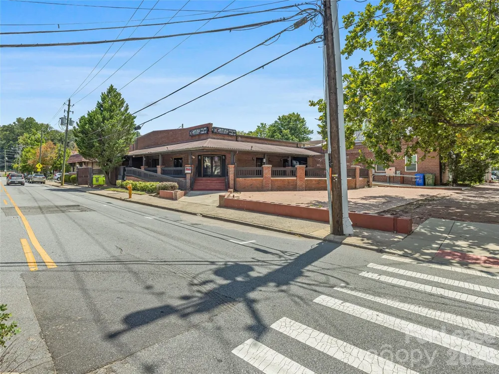 10 Biltmore Plaza Asheville, NC 28803