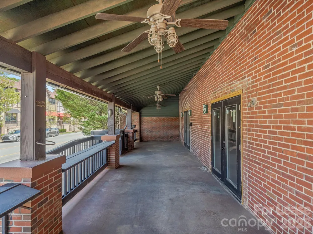 10 Biltmore Plaza Asheville, NC 28803