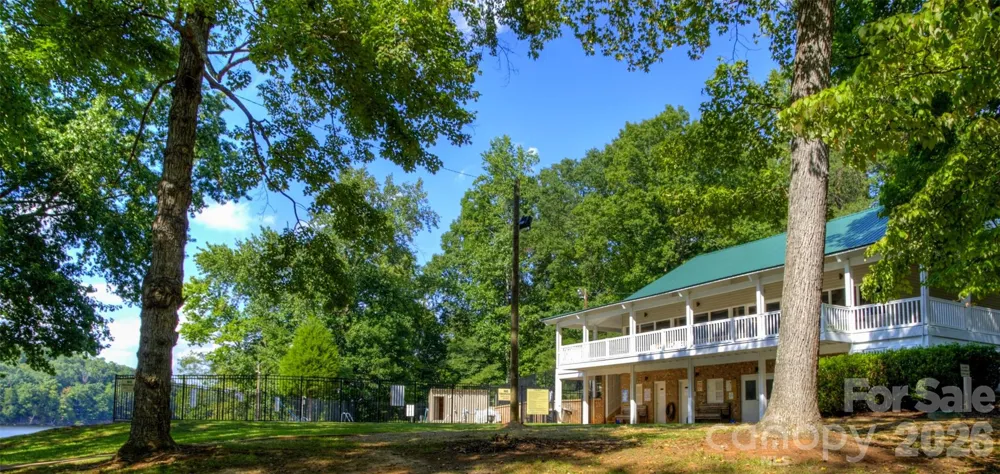 656 Pinelake Drive Troy, NC 27371