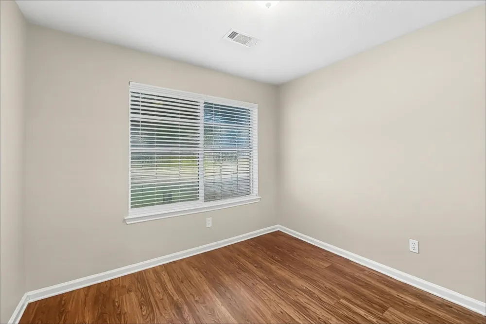 1423 Hunter Green Lane Fresno, TX 77545