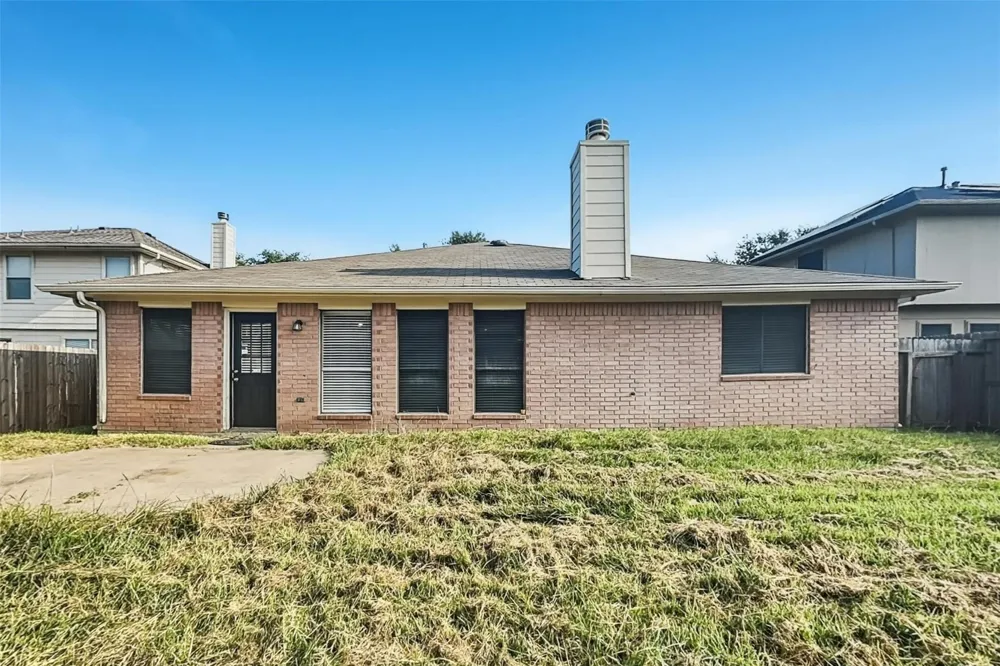 1423 Hunter Green Lane Fresno, TX 77545