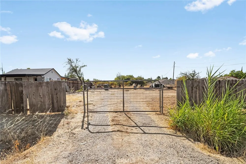 1679 6th Oroville, CA 95965