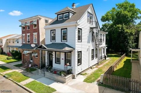 225 Stacy St