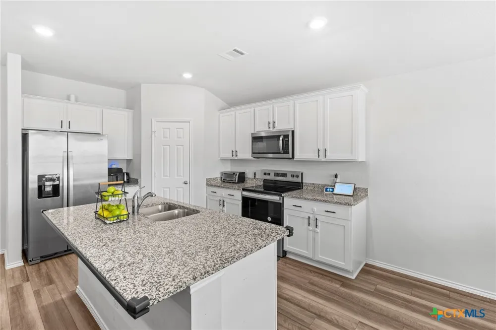 165 Hugh Drive Killeen, TX 76542