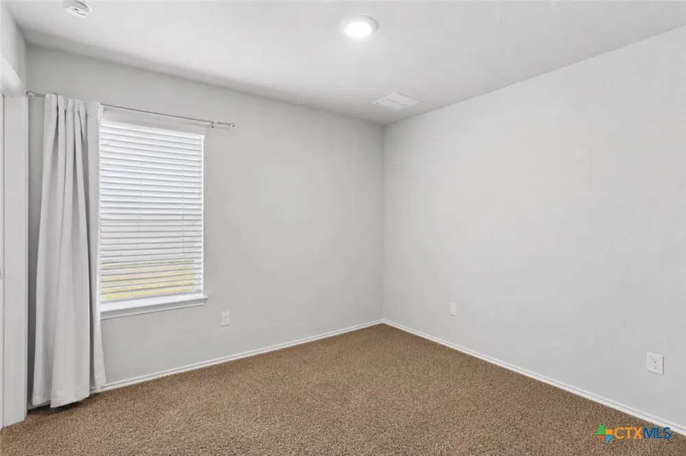 165 Hugh Drive Killeen, TX 76542