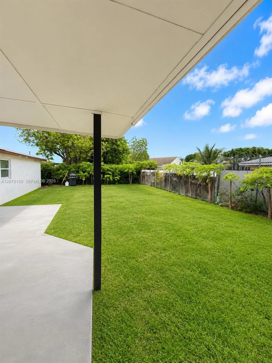 20600 SW 118th Pl Miami, FL 33177