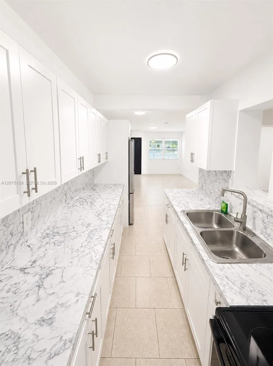20600 SW 118th Pl Miami, FL 33177