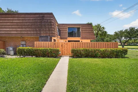 185 Charter Way
