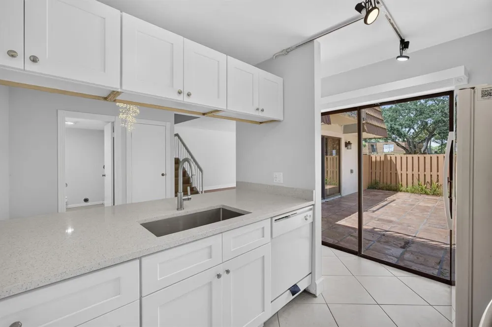 185 Charter Way West Palm Beach, FL 33407