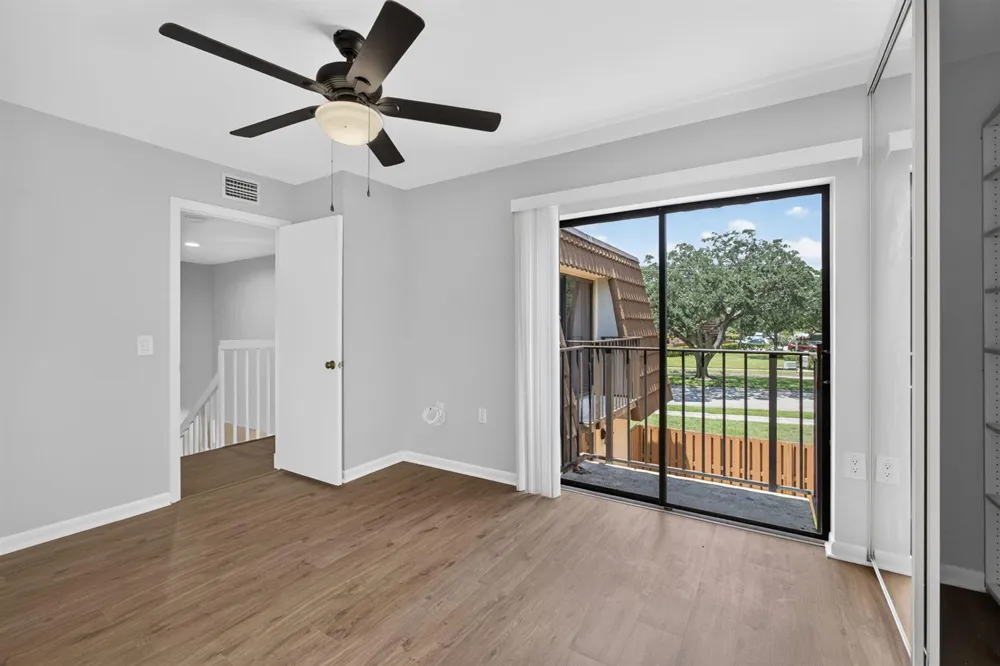 185 Charter Way West Palm Beach, FL 33407