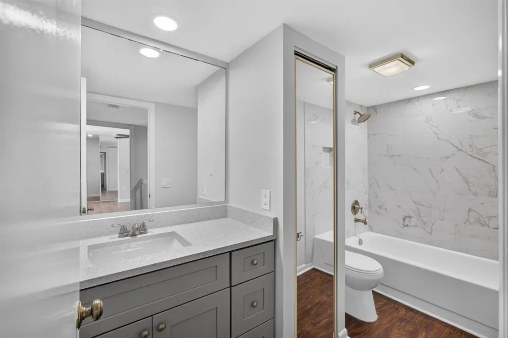 185 Charter Way West Palm Beach, FL 33407