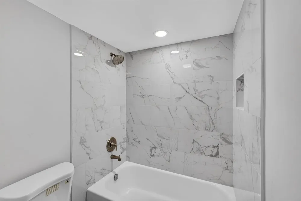 185 Charter Way West Palm Beach, FL 33407