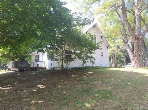 4274 River Road