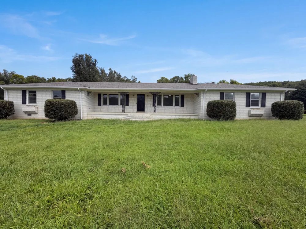 224 Dixon Springs Hwy Carthage, TN 37030