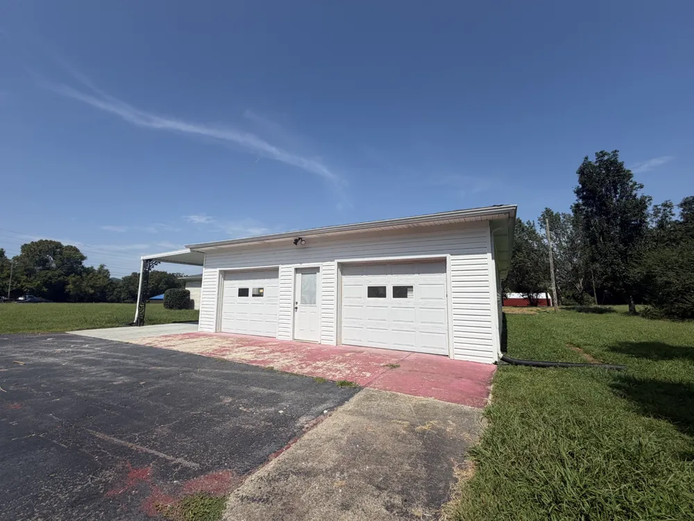 224 Dixon Springs Hwy Carthage, TN 37030