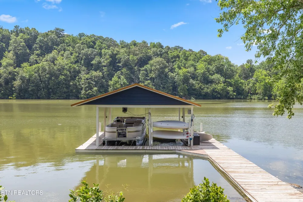 141 Settlers Rd Harriman, TN 37748