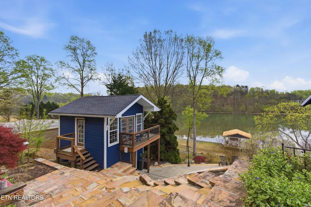 141 Settlers Rd Harriman, TN 37748