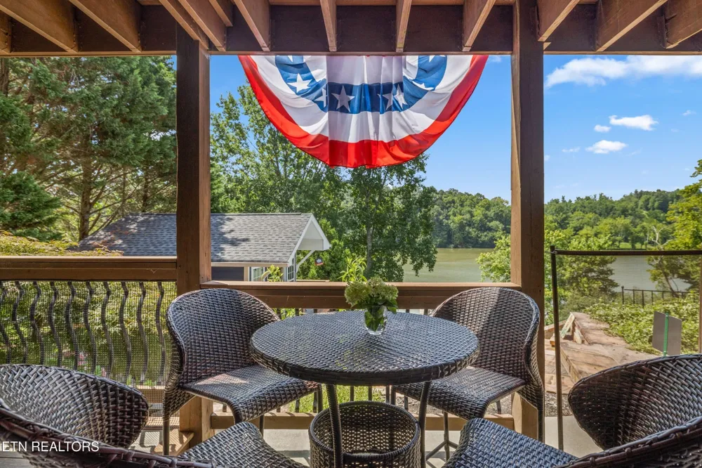 141 Settlers Rd Harriman, TN 37748