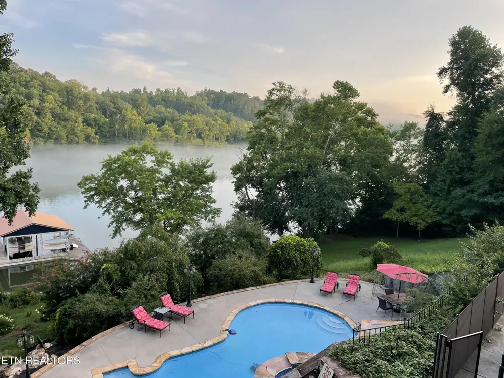 141 Settlers Rd Harriman, TN 37748