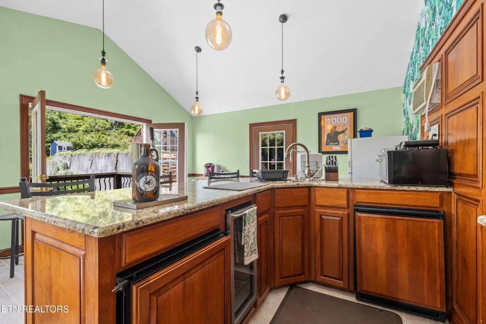 141 Settlers Rd Harriman, TN 37748