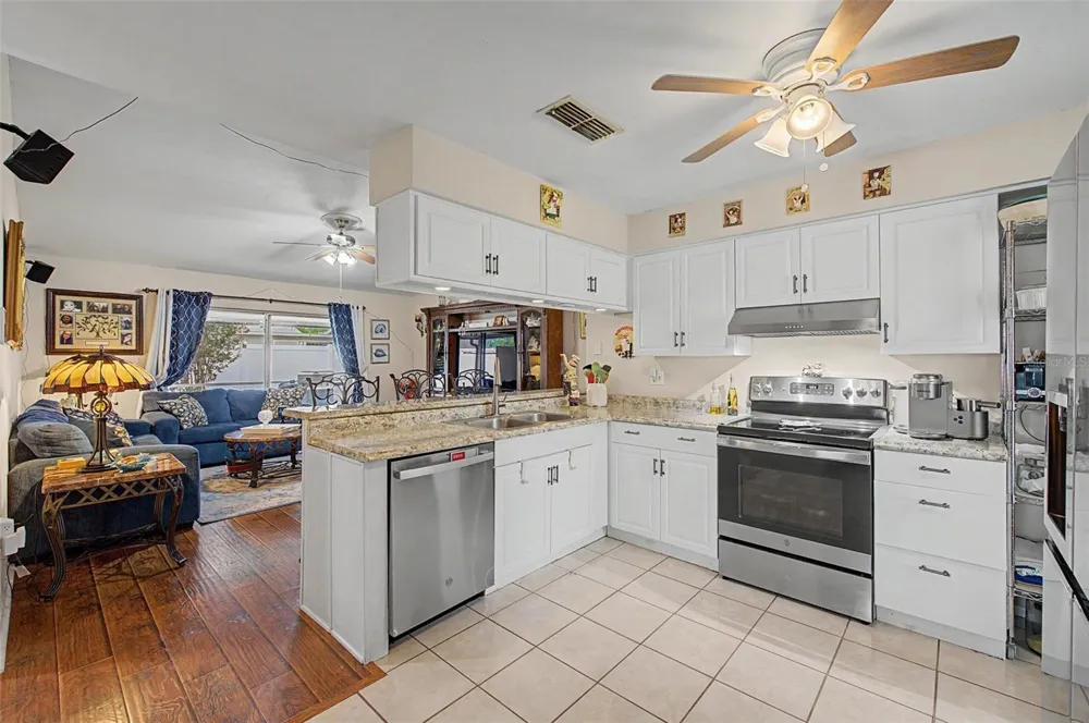 1004 COOLWOOD PLACE Brandon, FL 33511