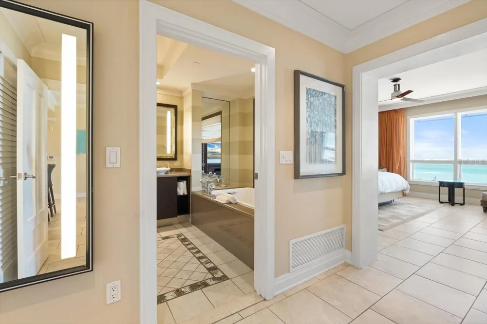 915 SEASIDE DR #405, WEEKS 22-23 Sarasota, FL 34242