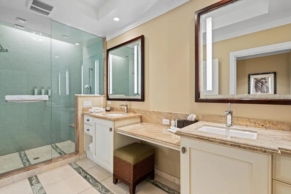 915 SEASIDE DR #405, WEEKS 22-23 Sarasota, FL 34242