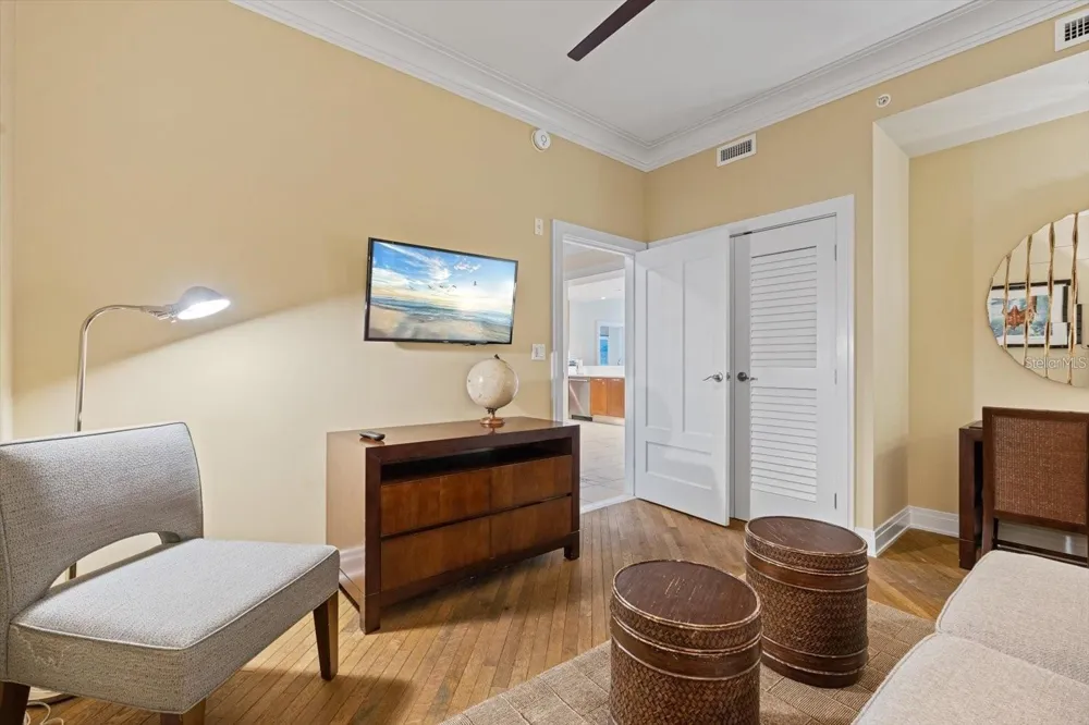 915 SEASIDE DR #405, WEEKS 22-23 Sarasota, FL 34242