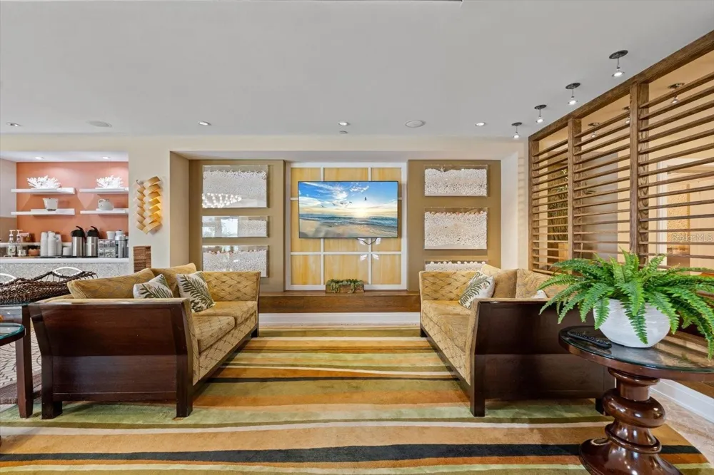 915 SEASIDE DR #405, WEEKS 22-23 Sarasota, FL 34242