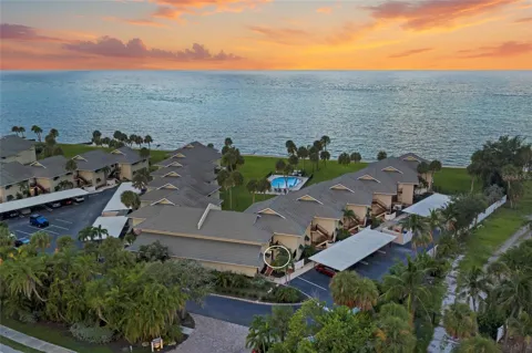 4660 OCEAN BOULEVARD #F1