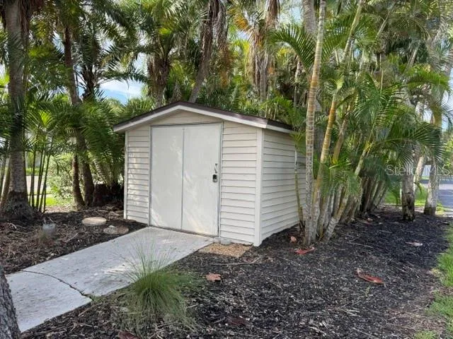 4660 OCEAN BOULEVARD #F1 Sarasota, FL 34242