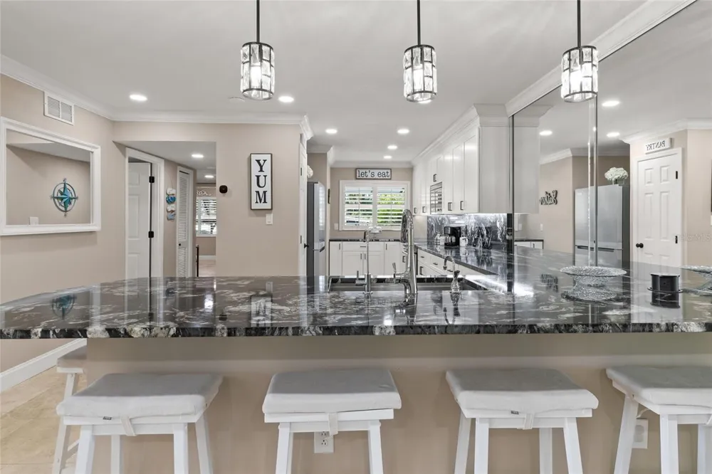 4660 OCEAN BOULEVARD #F1 Sarasota, FL 34242