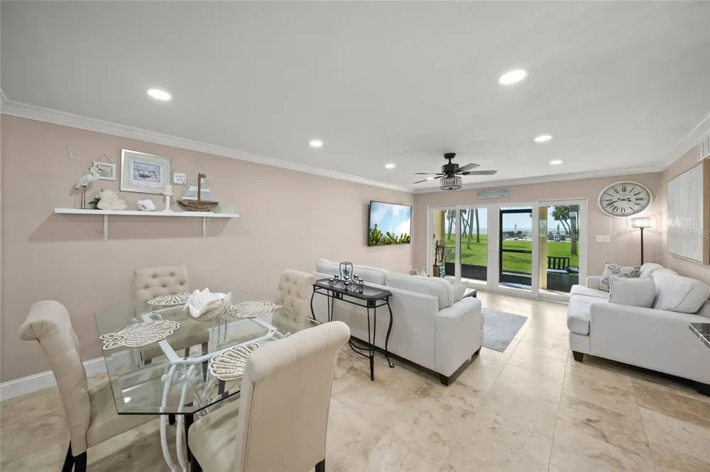 4660 OCEAN BOULEVARD #F1 Sarasota, FL 34242