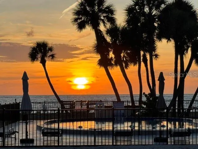 4660 OCEAN BOULEVARD #F1 Sarasota, FL 34242