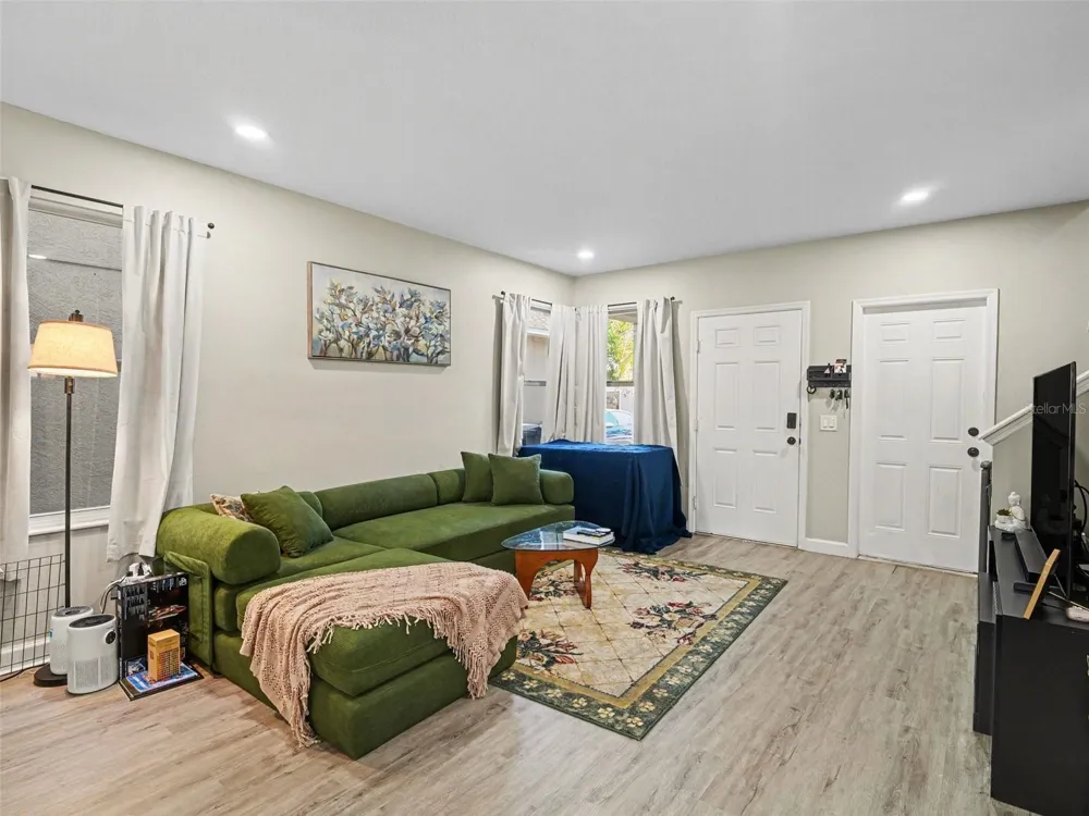 8430 QUARTER HORSE DRIVE Riverview, FL 33578