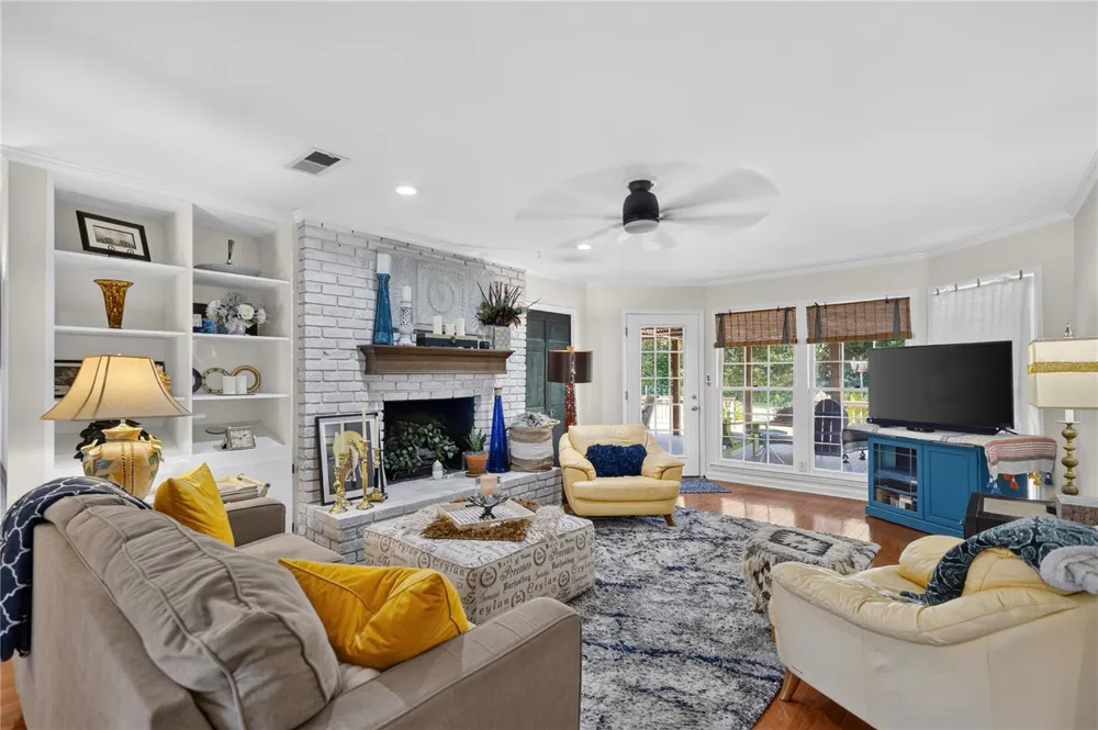 312 W MARION STREET Chattahoochee, FL 32324