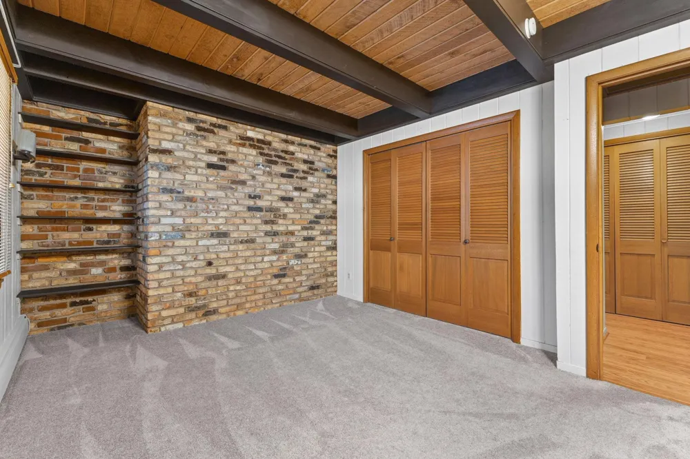 3810 Bassett Creek Drive Golden Valley, MN 55422