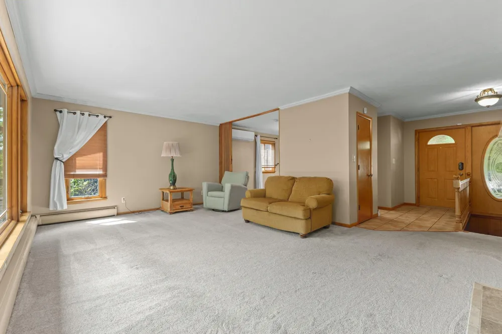 3810 Bassett Creek Drive Golden Valley, MN 55422