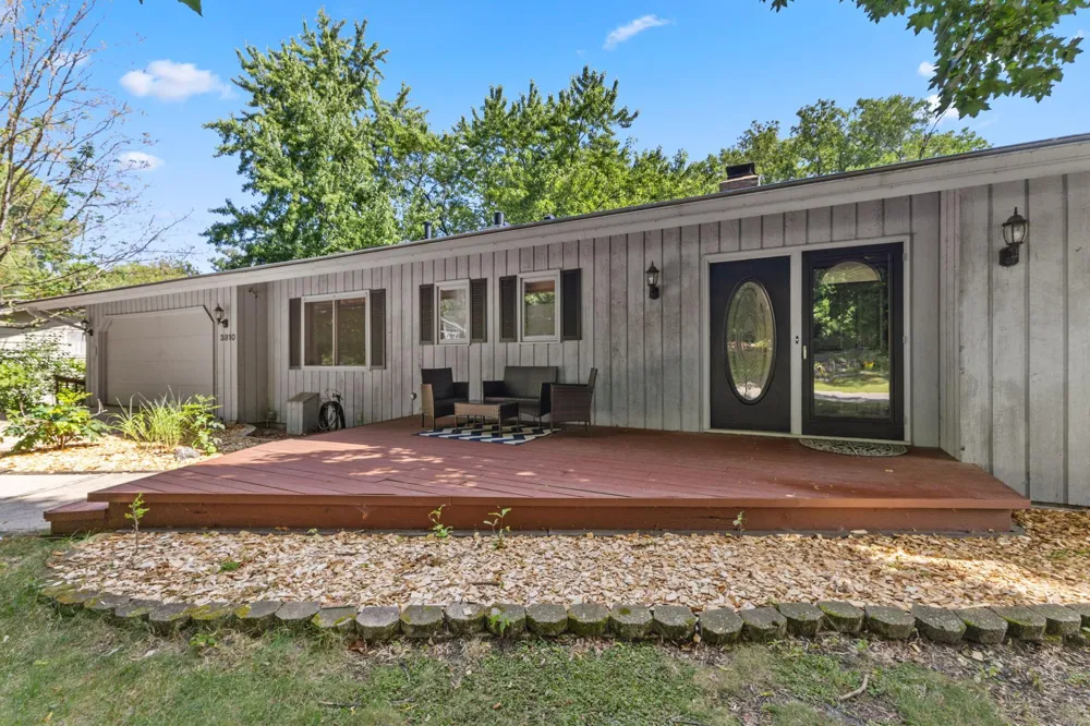 3810 Bassett Creek Drive Golden Valley, MN 55422