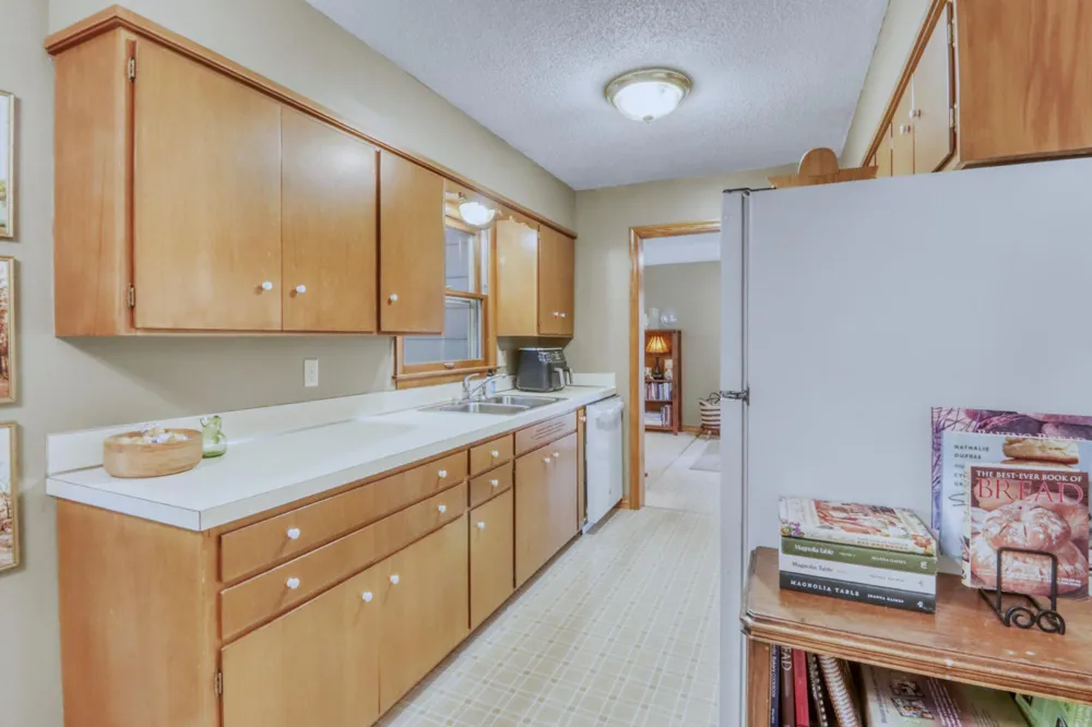 1583 E Shore Drive Detroit Lakes, MN 56501