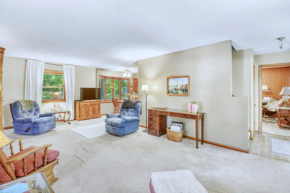 1583 E Shore Drive Detroit Lakes, MN 56501
