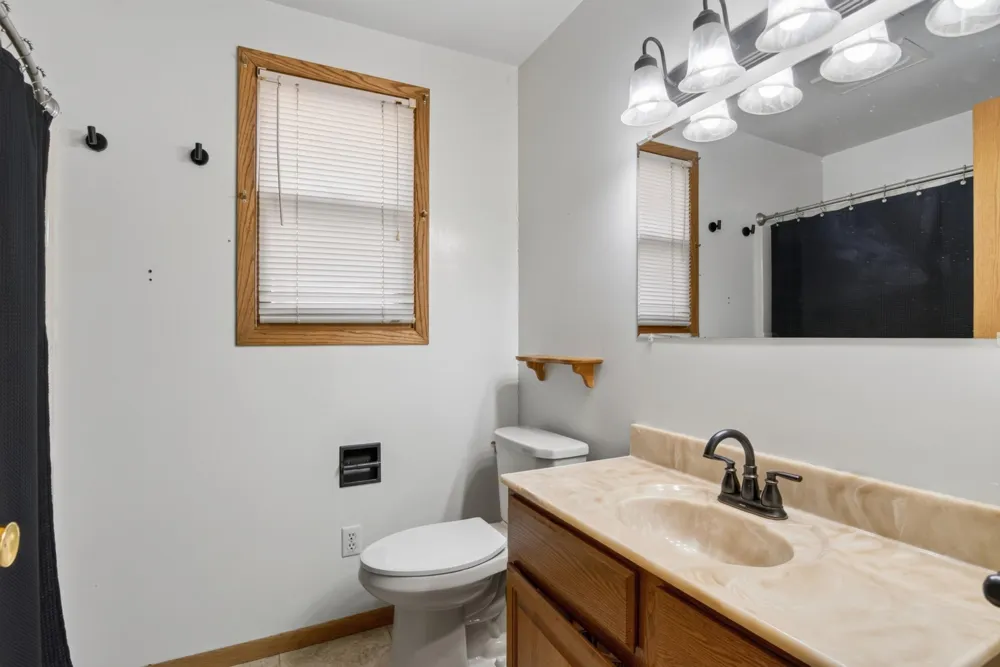 521 5th Avenue NW Valley City, ND 58072