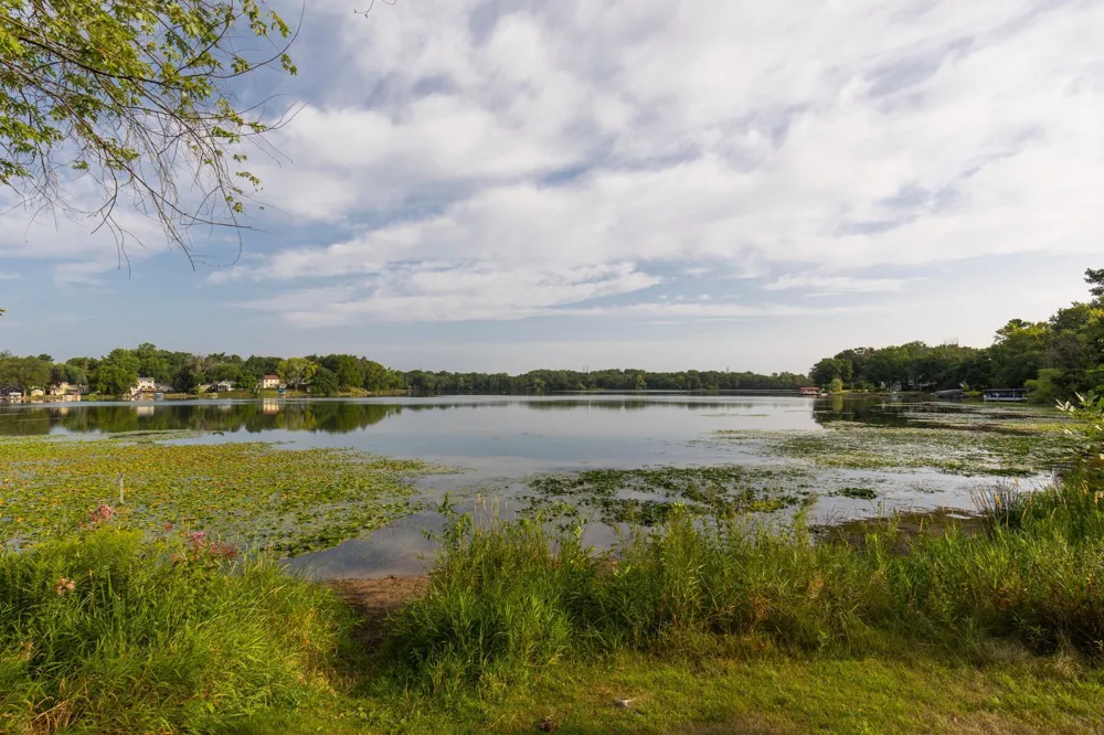 2725 Division Street North Saint Paul, MN 55109