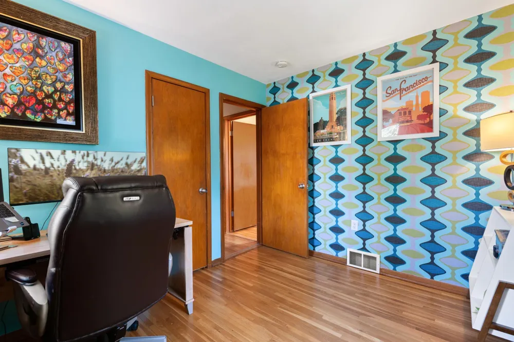 2725 Division Street North Saint Paul, MN 55109