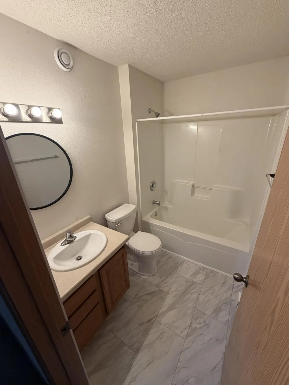 3016 32nd Avenue S Moorhead, MN 56560