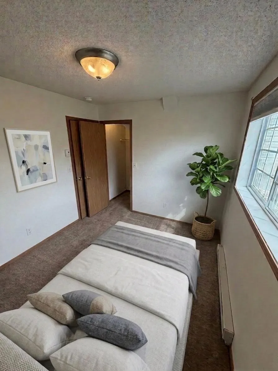 3016 32nd Avenue S Moorhead, MN 56560