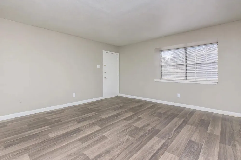 3001 Jane Lane #302 Haltom City, TX 76117